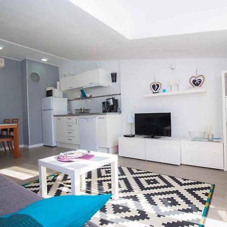 Apartments In Rogoznica 36019 Esterno foto