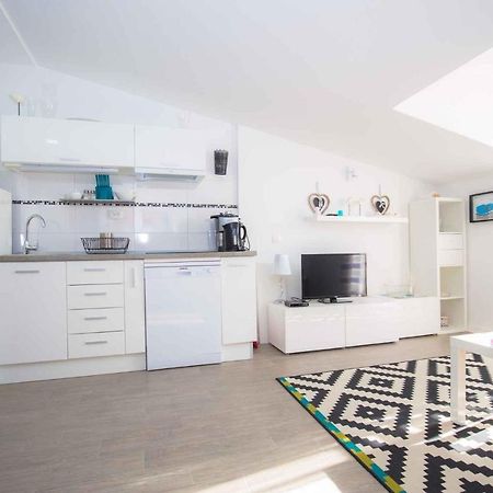 Apartments In Rogoznica 36019 Esterno foto