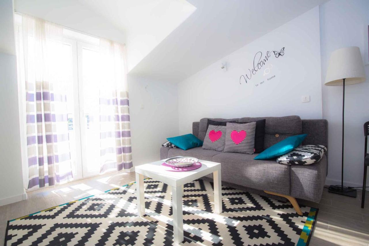 Apartments In Rogoznica 36019 Esterno foto