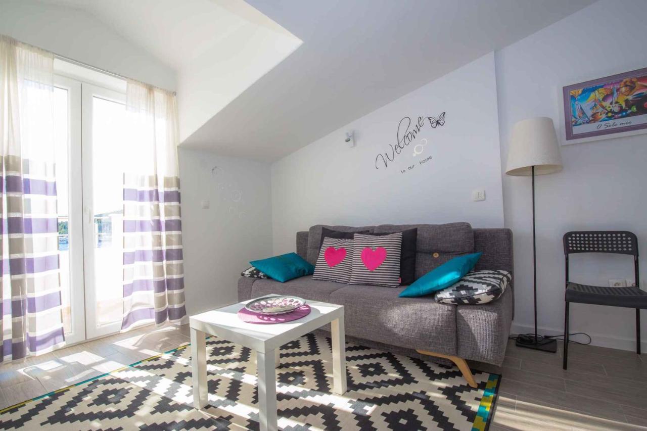Apartments In Rogoznica 36019 Esterno foto